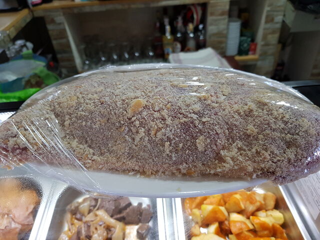 Cachopos de ternera, cecina y cabrales 