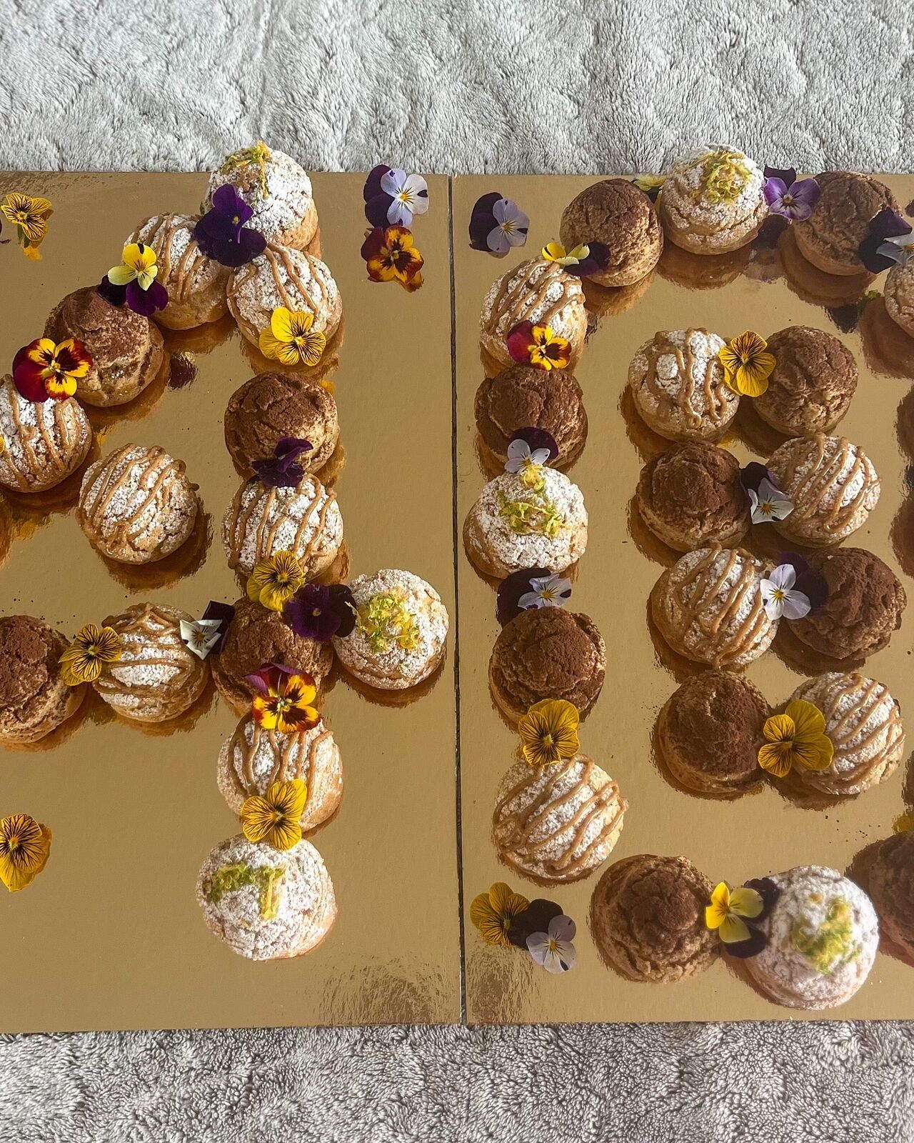 Number choux d’anniversaire (vanille des îles / chocolat noir / citron)