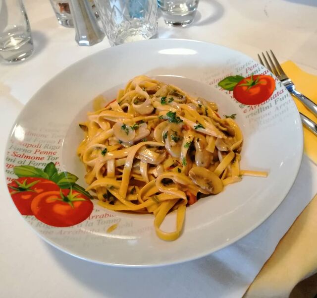Tagliatelle mit Champignon Sahne Soße
