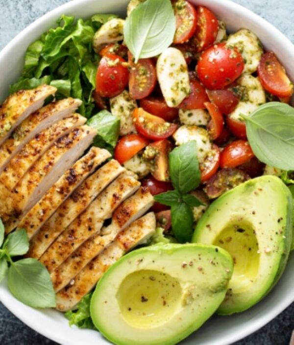 Salades : avocat, poulet, pomme de terre...