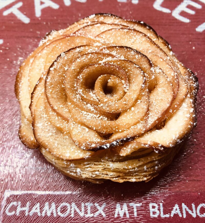 Tartelette feuilletée aux pommes 2€ pièce 