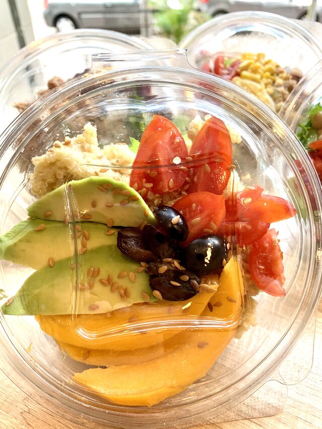 Ensalada de quinoa y mango