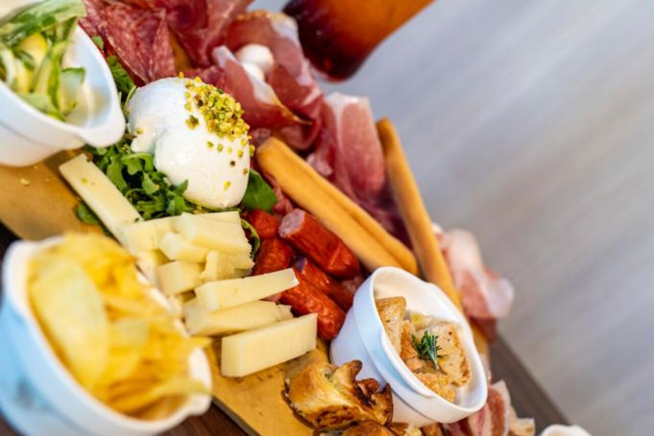 Cardinale Cocktail Bar