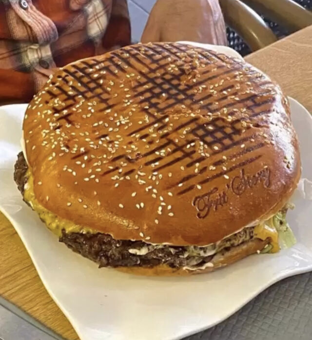 Le Méga mammouth bacon