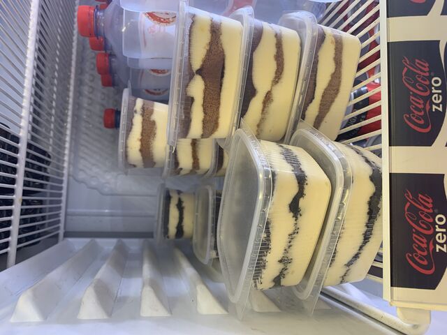 Tiramisu fait maison
Plusieurs choix
Speculoos, oréo, kinder Bueno ,ect 