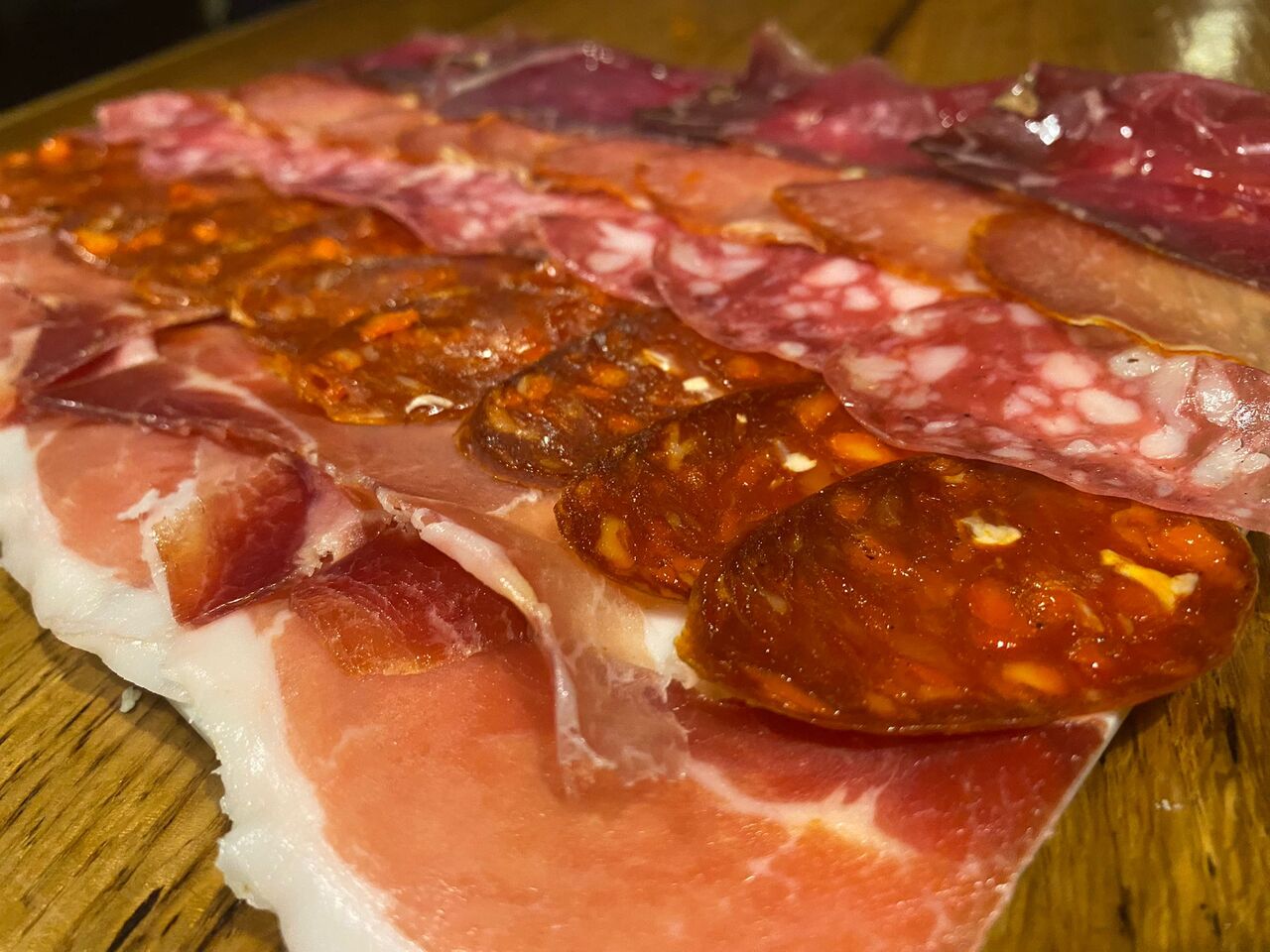 Surtido de fiambres.