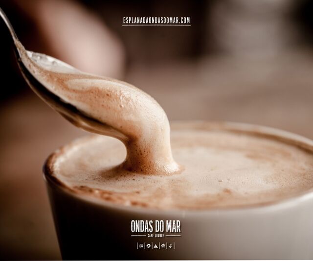 Chocolate quente.
esplanadaondasdomar.com