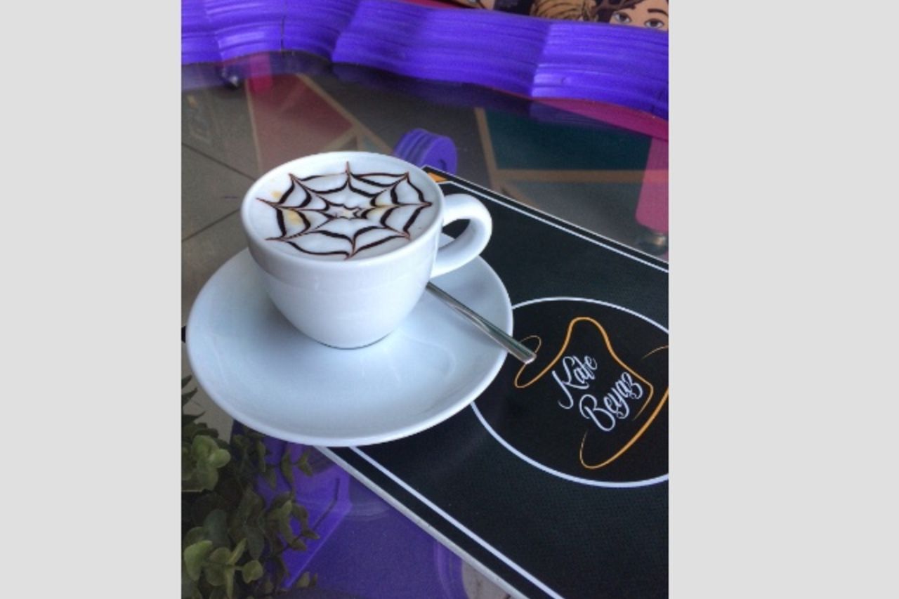 Beyaz Kafe