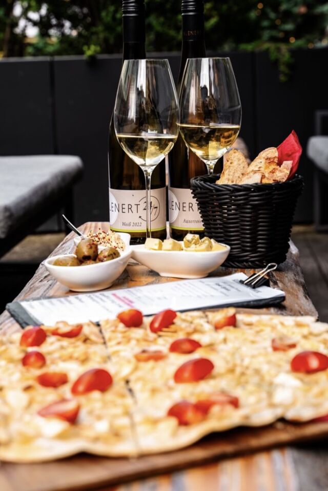 Weinbar Frankfurt, Tapasteller, Flammkuchen, Weinprobe