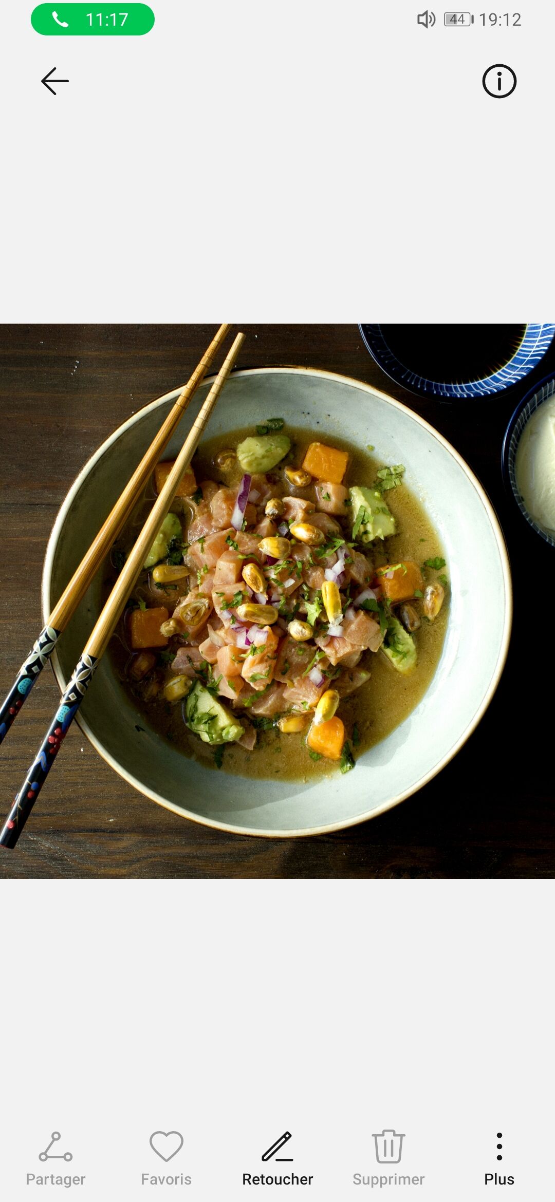 Ceviche de saumon nikkei.