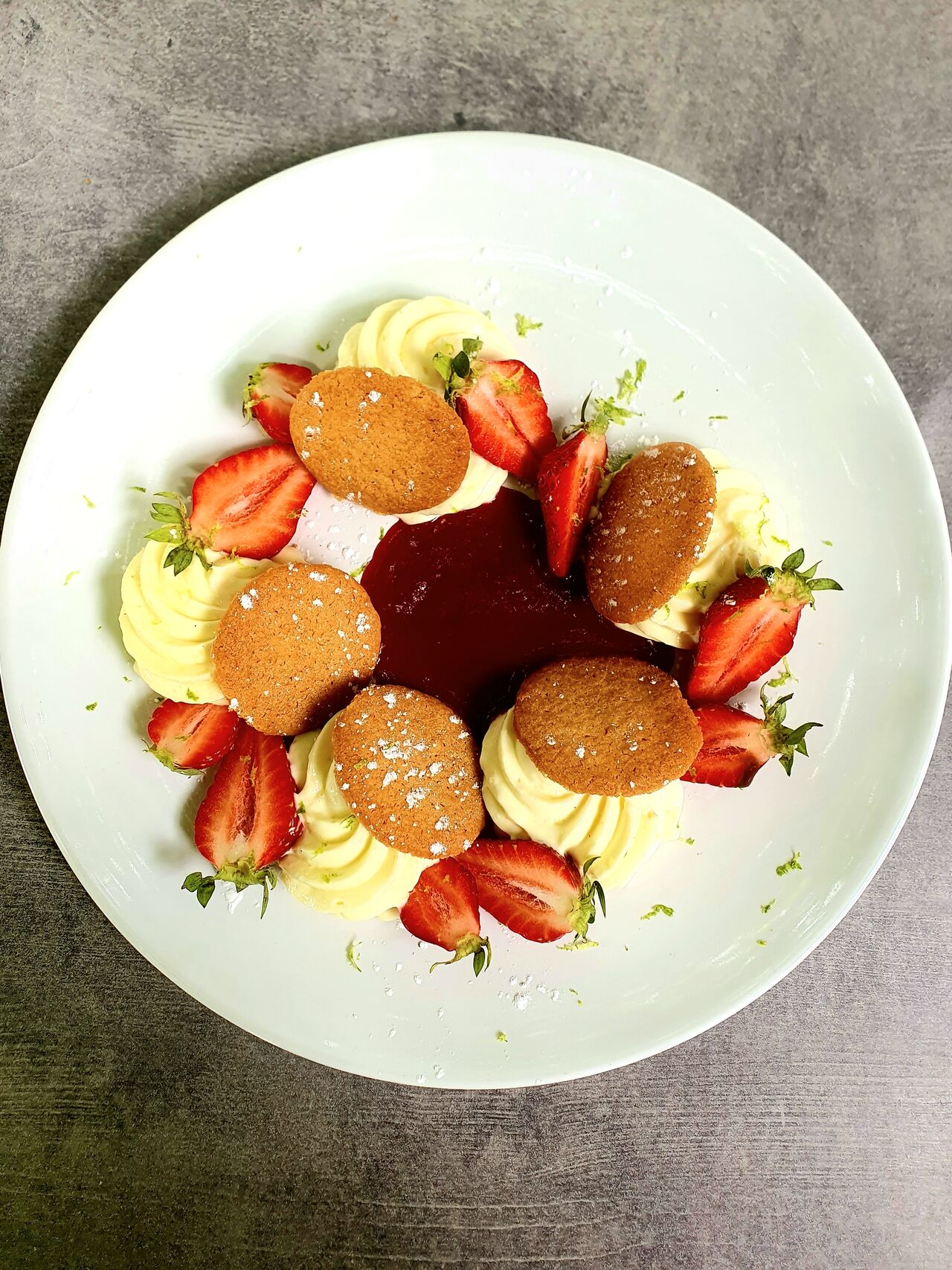 Tarte aux fraises destructurée