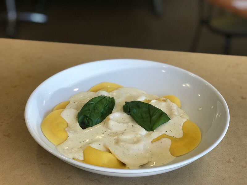 Ici : ravioles au basilic 