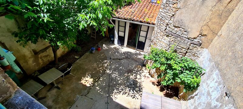 Nouvel espace de terrasse !
En plus de notre grande terrasse nous avons créer une nouvelle terrasse plus petite plus intime à l