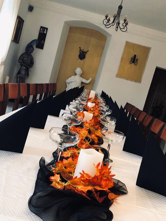 Smuteční oslavy patří také k našemu životu.