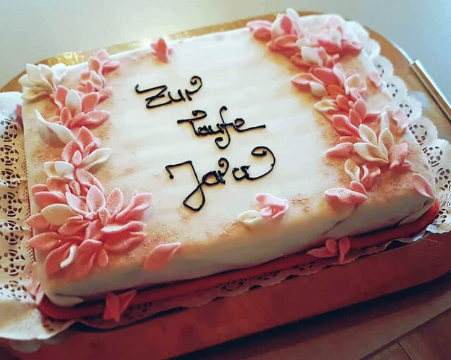 Zauberhafte Themen-Torte aus eigener Herstellung