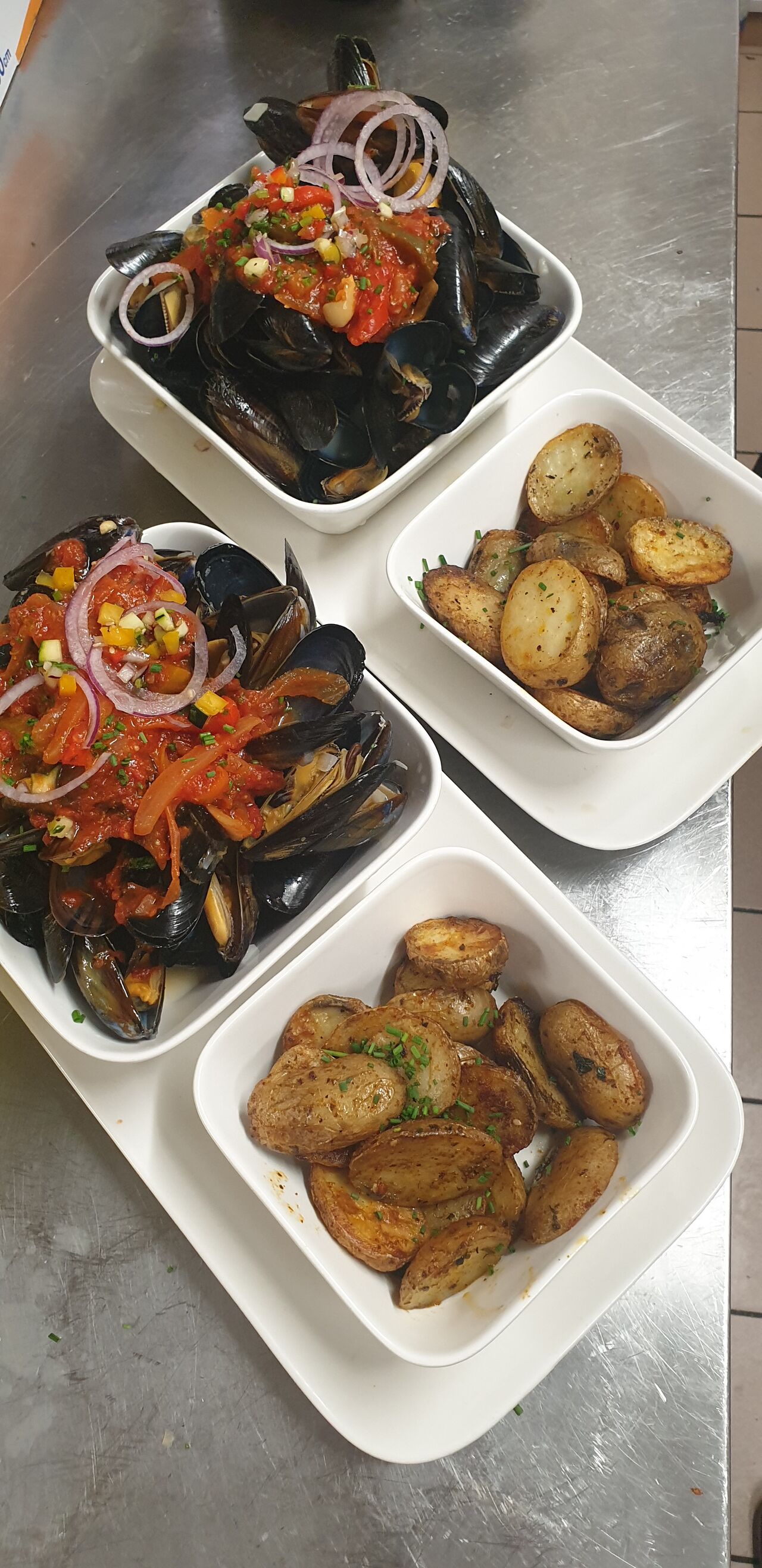 Les moules de Bouchot à la Basquaise