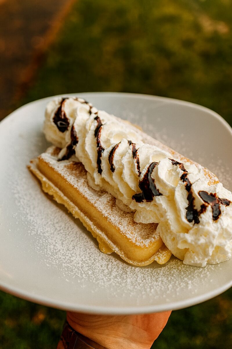 Klasickou - cukr a šlehačka