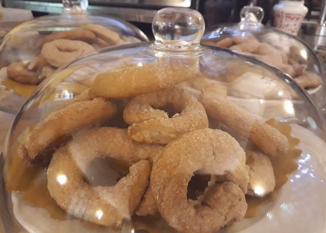 Le nostre ciambelle al vino fatte in casa, all'insegna della genuinità e tradizione.