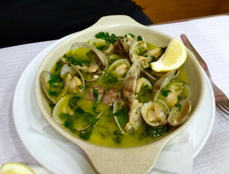 Ameijoas à bulhão pato.