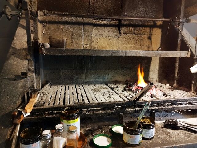 Viandes Grillées au Feu de Bois