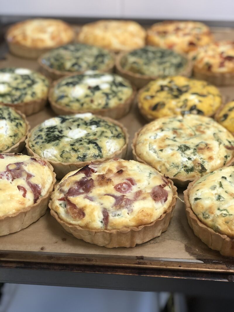 Špenát s kozím sýrem a sušený i rajčaty