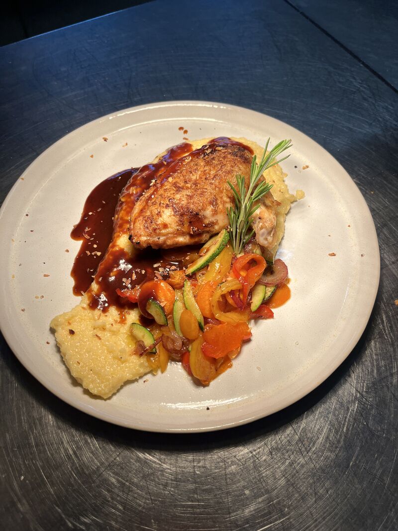 Maishendlbrust | Polenta | Pfannen Gemüse