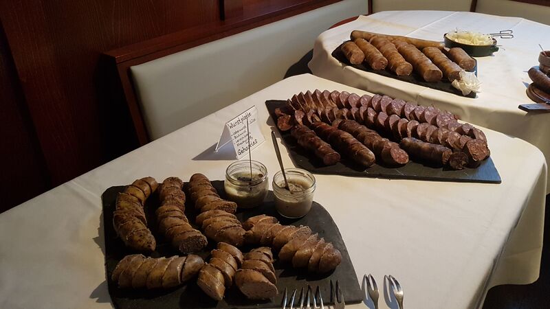 Frische Thüringer Wurst !