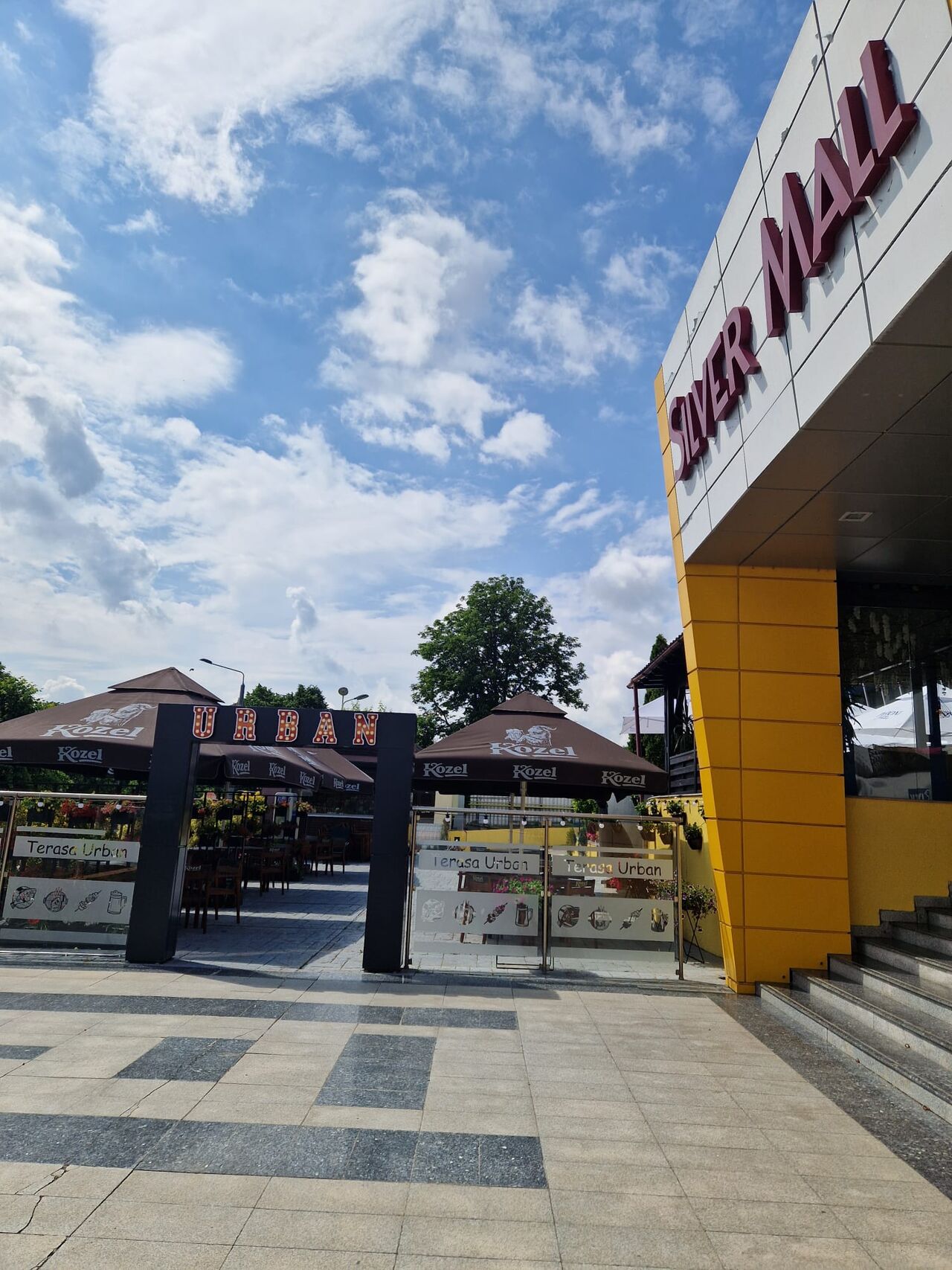 🌞 Terasa este deschisă