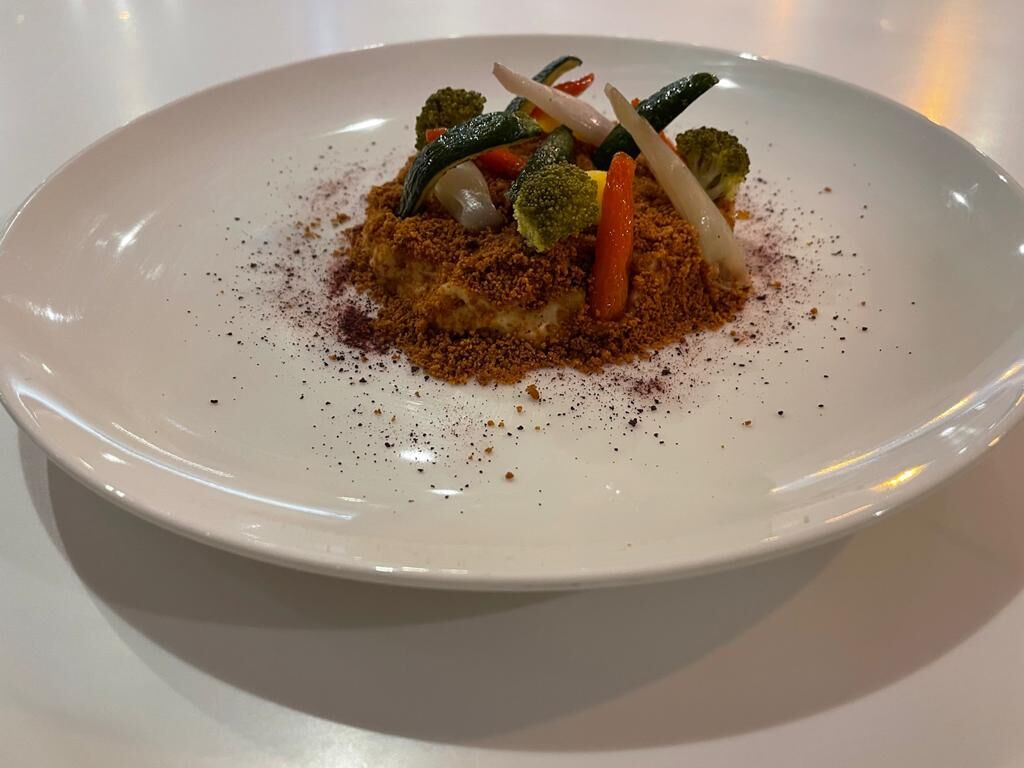 Ensalada de pimientos asados con ventresca de atún 