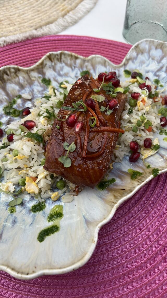 Pavé de Saumon, riz cantonnais & Teriyaki