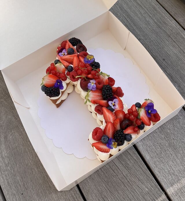 Numbercake vanille fruits rouges