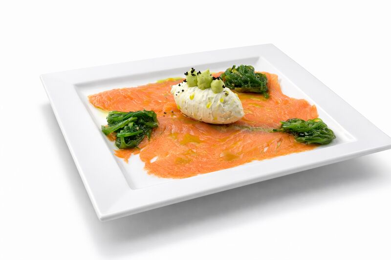 LUNCH Carpaccio Salmone I Limette I Philadelphia I Wakame