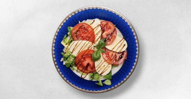 Tomaten-Mozeralla salat 10.90