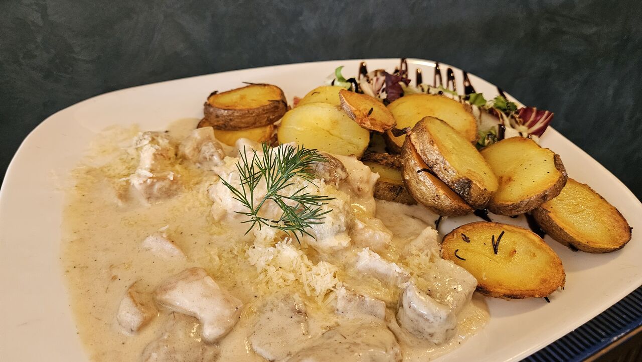 Pui cu Hribi si cartofi cu rozmarin