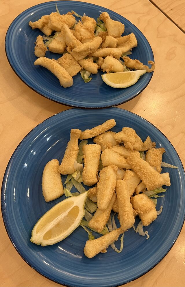 2 Raciónes de Chocos fritos.