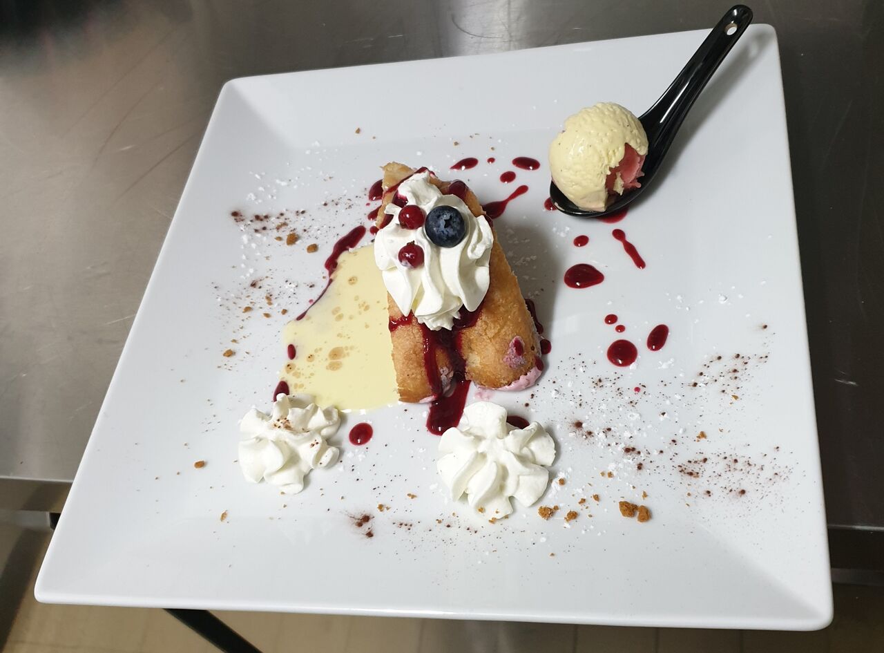 Dessert du jour du week-end du 23 octobre : une charlotte aux fruits rouges