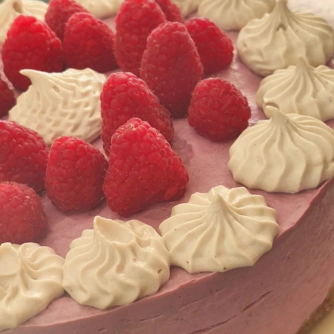 Bolo Crúdivero de Framboesa
Raspberry Raw Cake