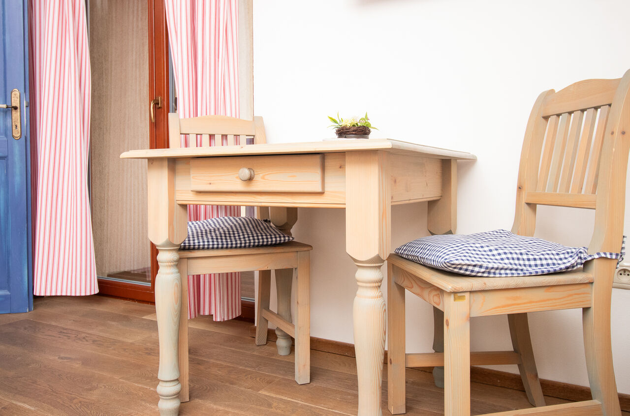 Posezení v pokoji č. 1