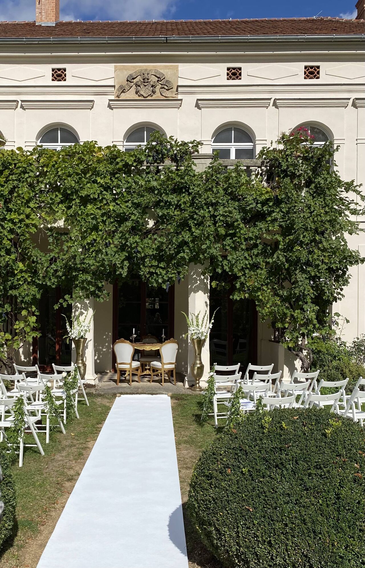 Standesamtliche Trauung unter der Loggia