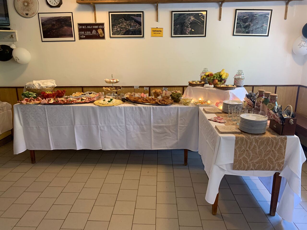 Občerstvení na svatbě