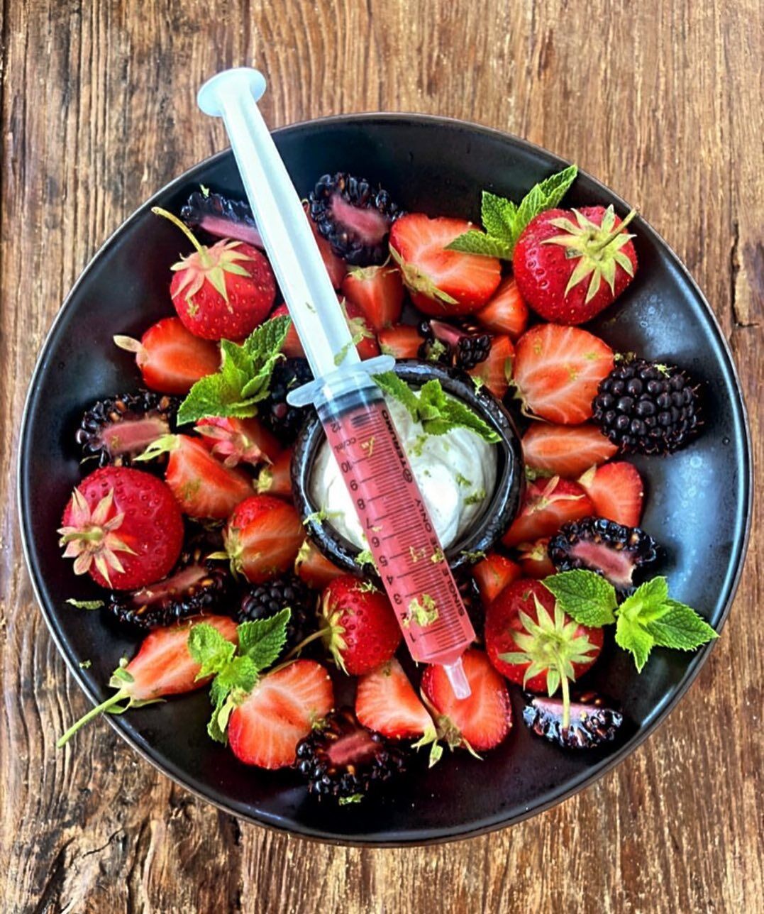 Fruits rouges, Smoothie fraise, chantilly