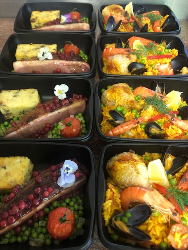 Magret de canard aux airelles et PAELLA