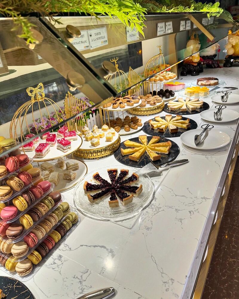 mignardises, gateaux, tartes, ...