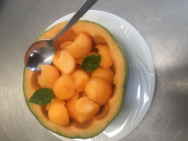 Dessert: boules de melon ? (en saison)