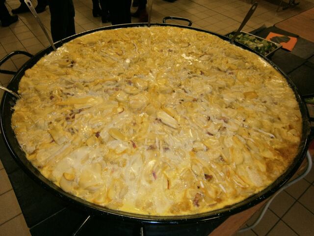 TARTIFLETTE 12€ la part cuisinée avec des produits frais :pommes de terre, crème fraiche, lardons oignons...