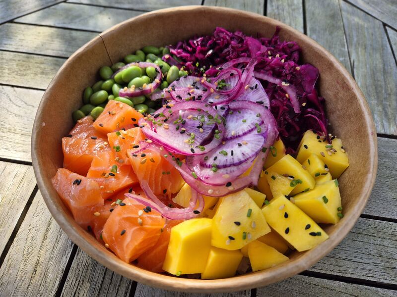 Poke bowl Saumon (S : 12 € / XL : 14 €)