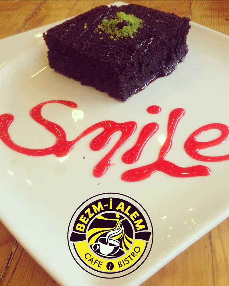 Bezm-i Alem Tatlı Sunum