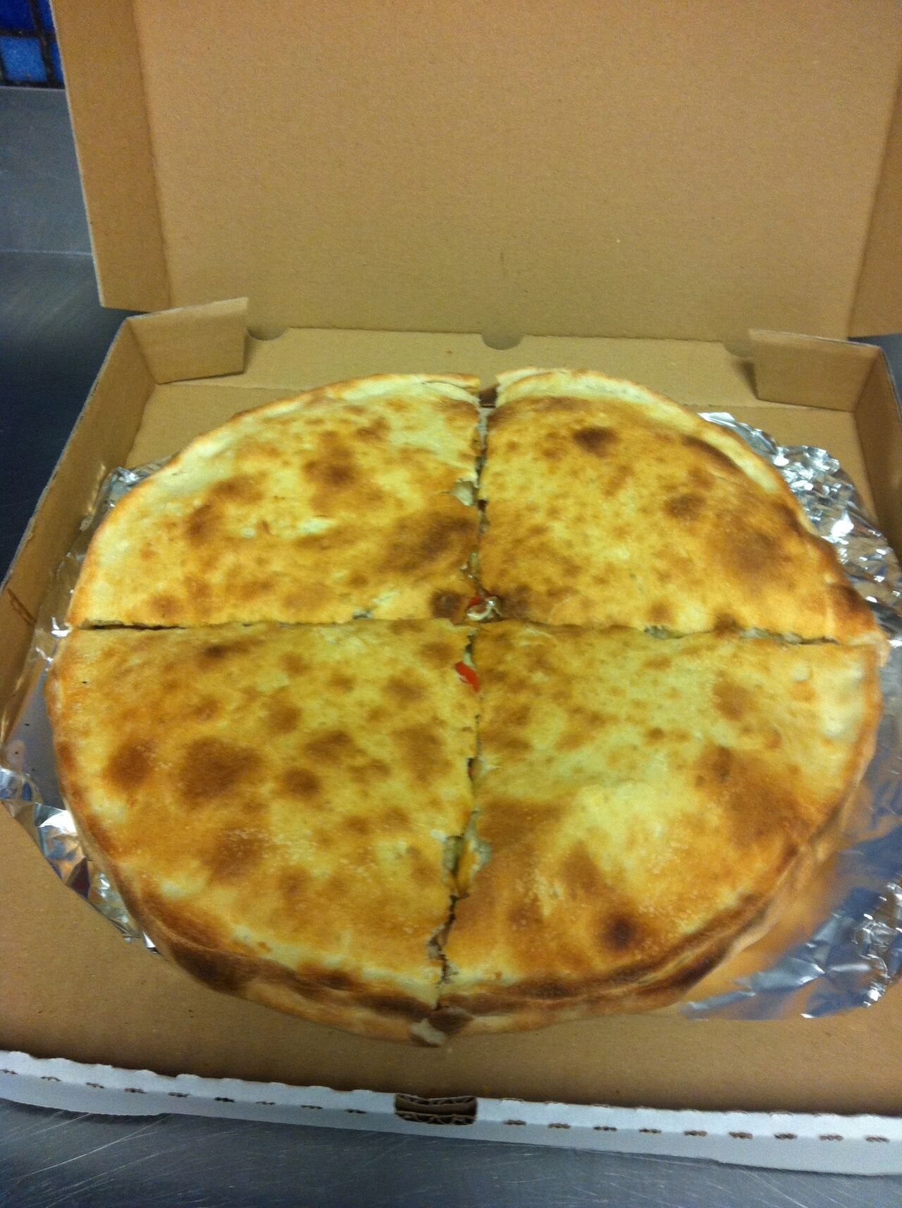 UFO- mix składników, zamknięty w podwójnym cieście. Tylko 35 cm.