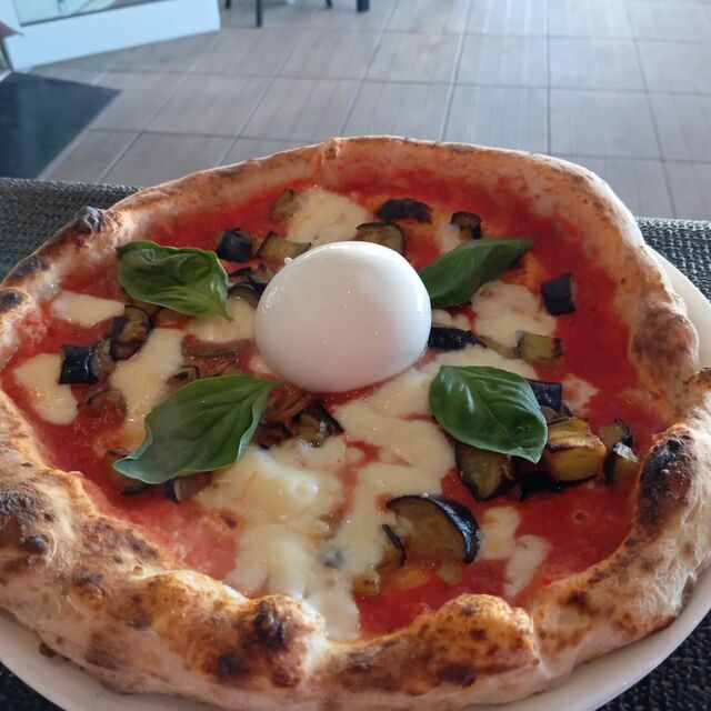 Melanzane fritte e burrata 