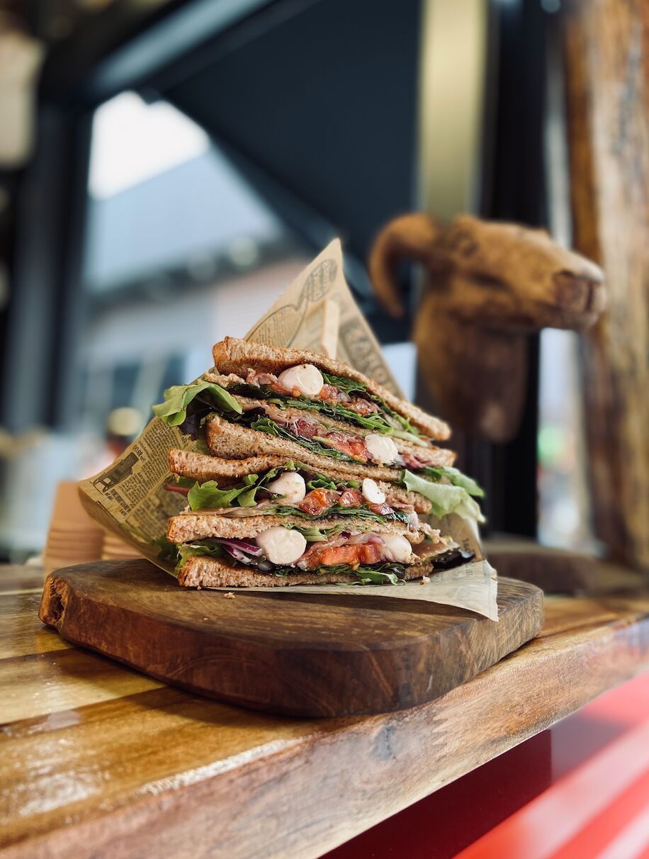 ARRÊTE D'AVOIR ENVIE... MANGE-LE !